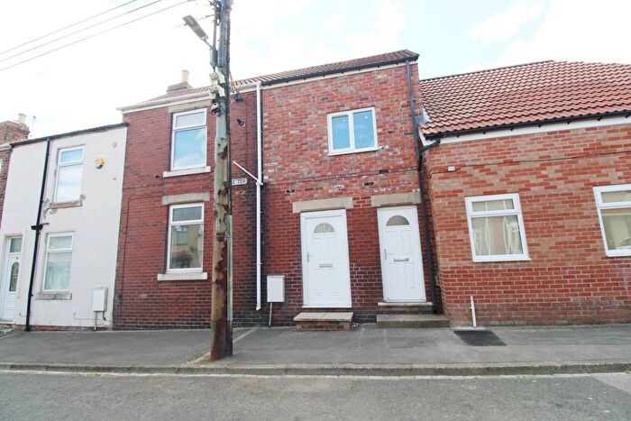 2 Bedroom Property To Rent In Dene Terrace, Durham, DH6