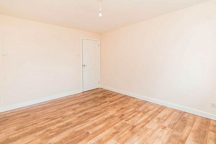 1 Bedroom Flat To Rent In Neptune Walk, Erith, Kent, DA8