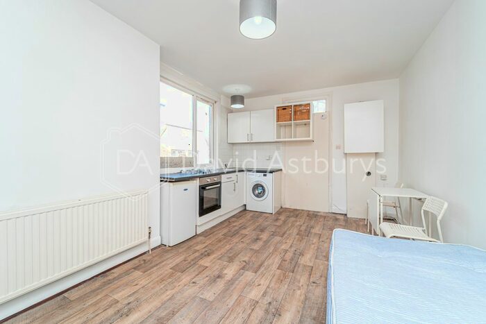 Studio To Rent In Myddleton Road, Bowes Park, London, N22