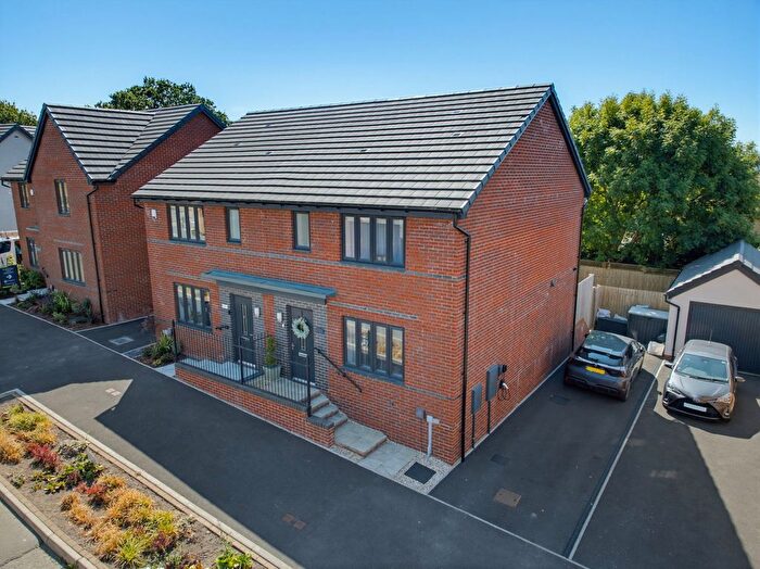 3 Bedroom Semi-Detached House For Sale In Thistle Street, Penllergaer, SA4
