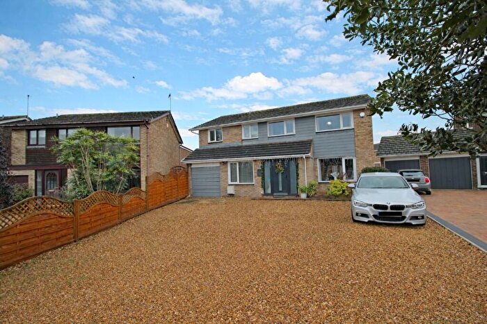 4 Bedroom Detached House For Sale In Prestland, Market Deeping, PE6