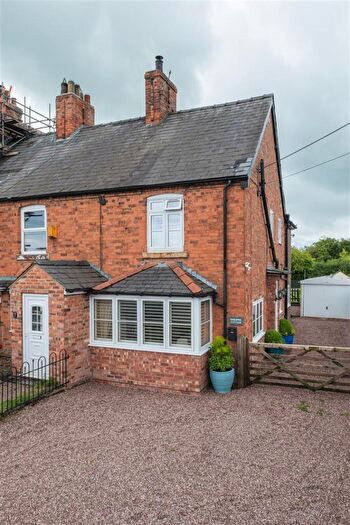3 Bedroom Semi-Detached House For Sale In Nantwich Road, Calveley, CW6