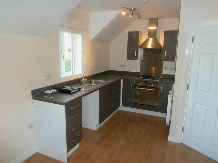 2 Bedroom Property To Rent In Bescot Road, Walsall, WS2