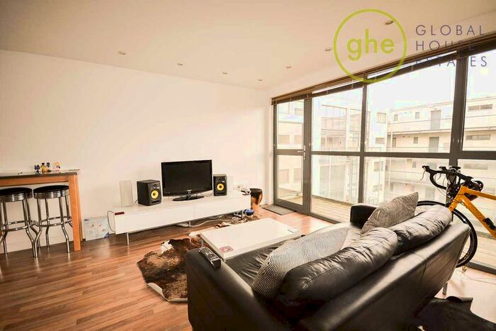 2 Bedroom Flat To Rent In Crown Place Apartments, Bermondsey, London, SE16