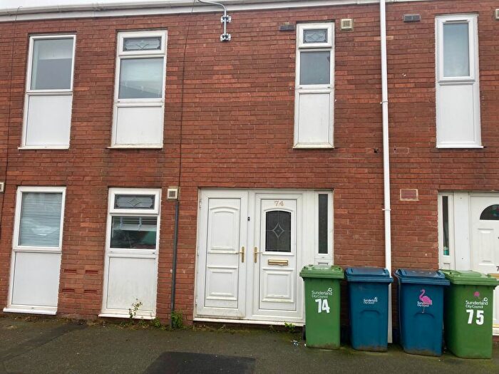 3 Bedroom House To Rent In Laurens Court, Washington, NE37