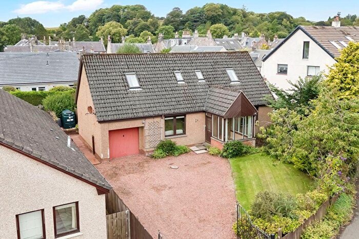 5 Bedroom Detached House For Sale In West Lynn Grove, West Linton, EH46