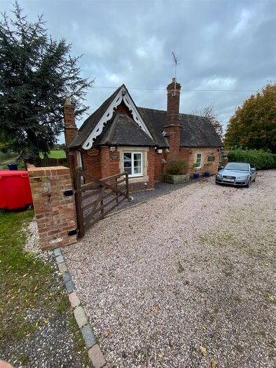 Detached House For Sale In , Stramshall, Staffordshire, ST14