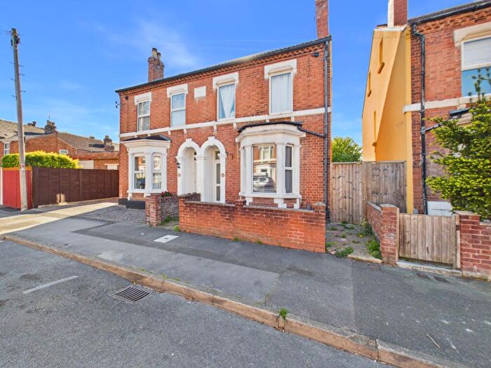 4 Bedroom House For Sale In Henry Road, Gloucester, GL1