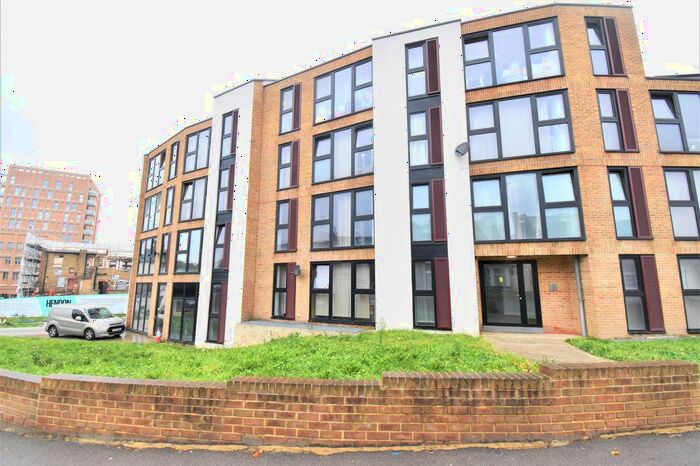 1 Bedroom Flat To Rent In Station Road, London, London, NW4