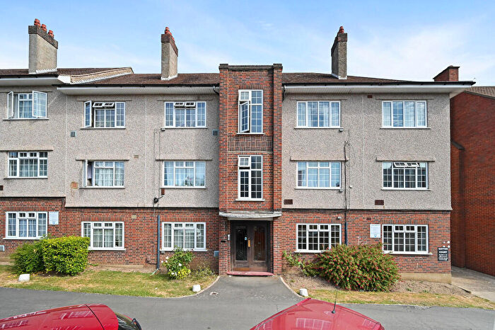 2 Bedroom Flat For Sale In Gayton Road, Greenhill, HA1