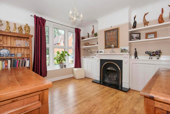 4 Bedroom Semi-Detached House To Rent In Sunninghill, Berkshire, SL5