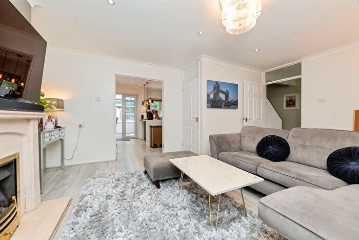 3 Bedroom Terraced House For Sale In Ferrier Road, Chells, Stevenage, SG2