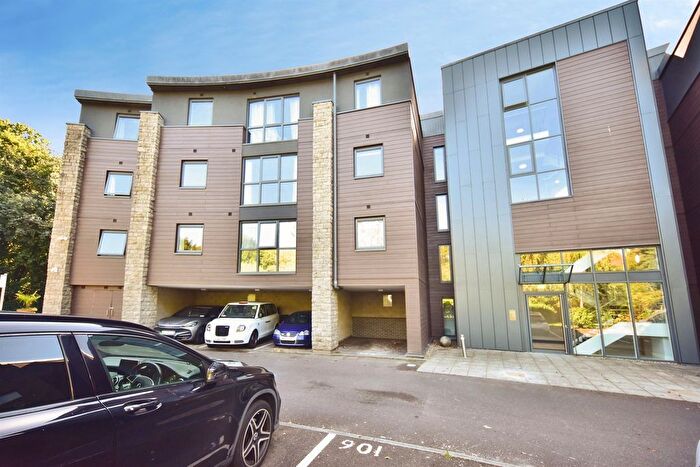 2 Bedroom Flat For Sale In Sandling Lane, Maidstone, ME14