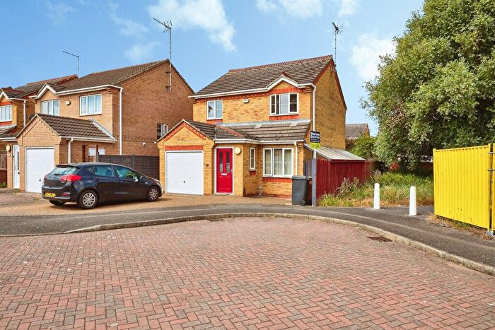 3 Bedroom Detached House For Sale In Lyvelly Gardens, Peterborough, PE1