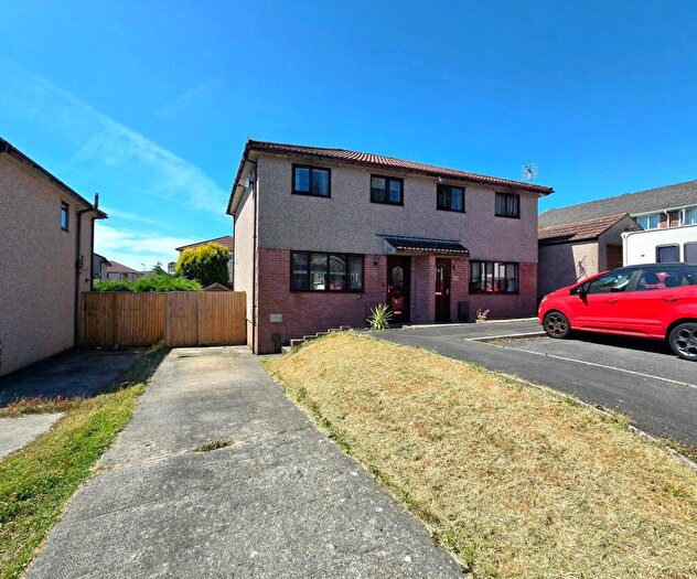 3 Bedroom Semi-Detached House For Sale In Ashbrook, Brackla, CF31