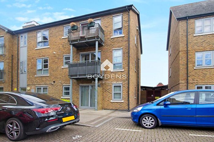1 Bedroom Apartment To Rent In Sheepen Place Colchester, CO3