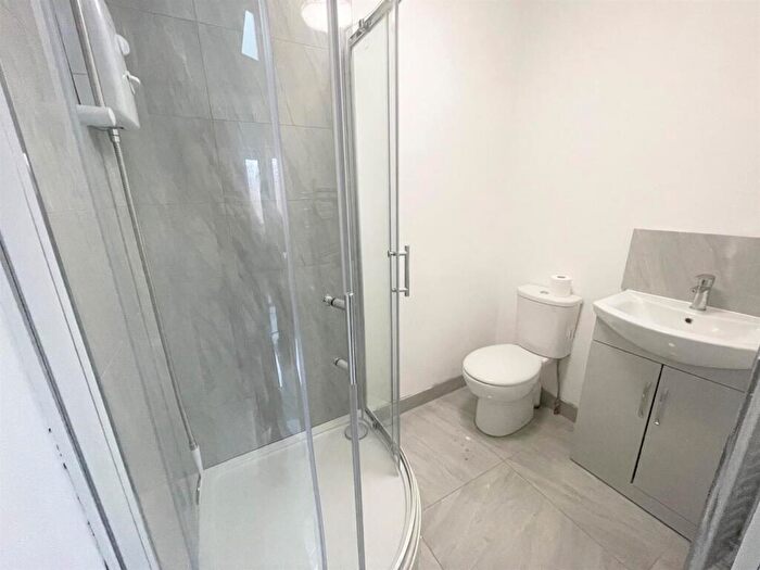 6 Bedroom Semi-Detached House To Rent In **£pppw Excluding Bills** Coventry Road, Beeston, Nottingham, NG9