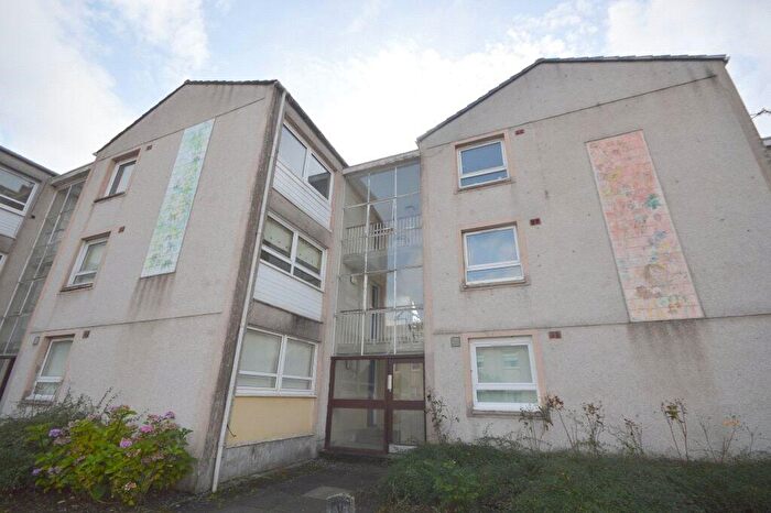 1 Bedroom Flat For Sale In Kittoch Street, The Village, East Kilbride, South Lanarkshire, G74