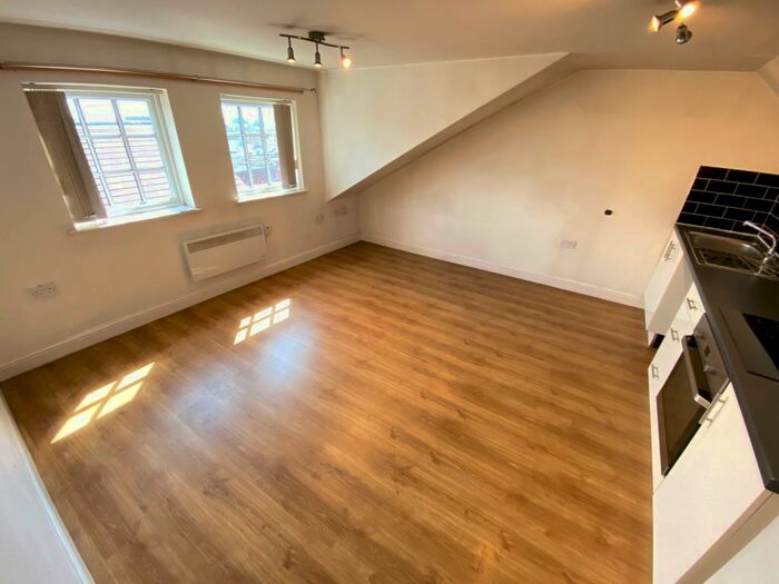 1 Bedroom Apartment To Rent In High Street, Coalville, LE67
