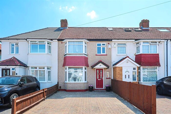 3 Bedroom Terraced House For Sale In Berkeley Road, Hilingdon, UB10