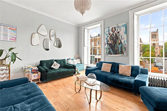 4 Bedroom Terraced House For Sale In Amwell Street, London, EC1R