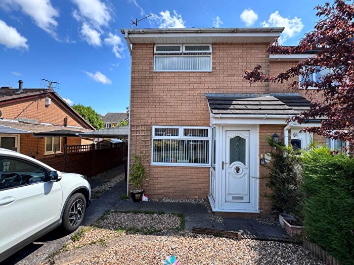 2 Bedroom Semi-Detached House For Sale In Longmeade Drive, Chapel-En-Le-Frith, SK23