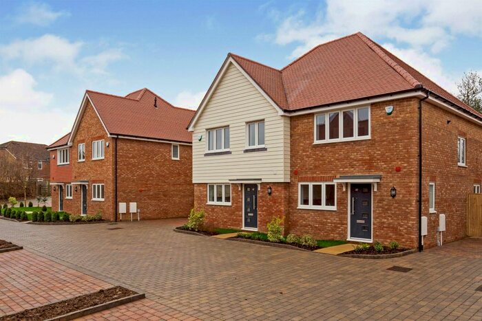 3 Bedroom Semi-Detached House For Sale In Old Orchard, Sandhurst, Cranbrook, TN18
