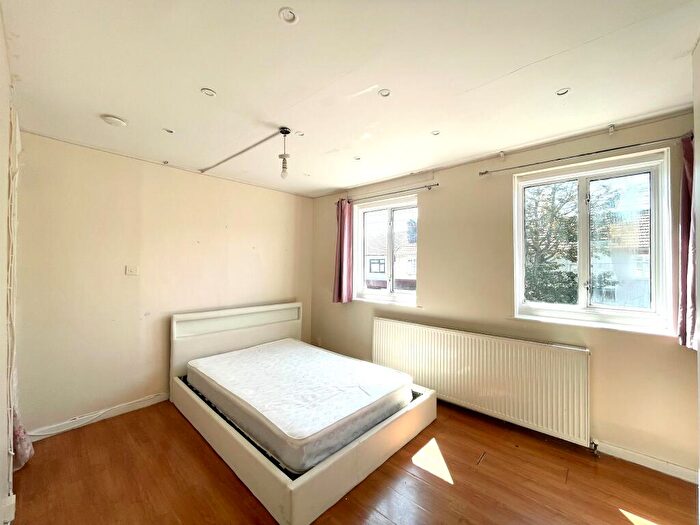 4 Bedroom House To Rent In Stokes Road, East Ham, E6