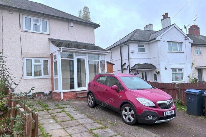 4 Bedroom Terraced House To Rent In Waldrons Moor, Kings Heath B14