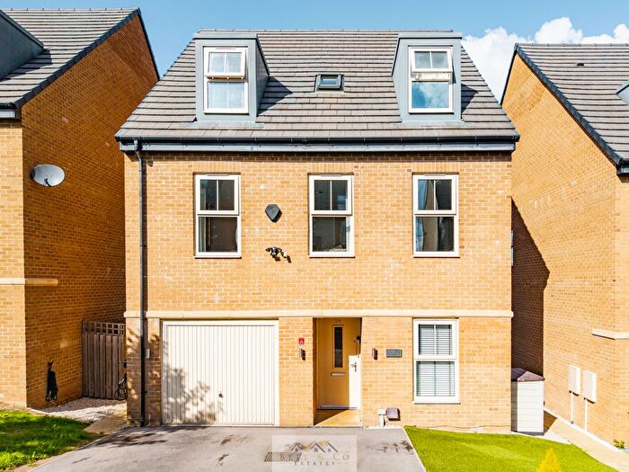 5 Bedroom Detached House For Sale In Tivey Road, Eckington, Sheffield, S21