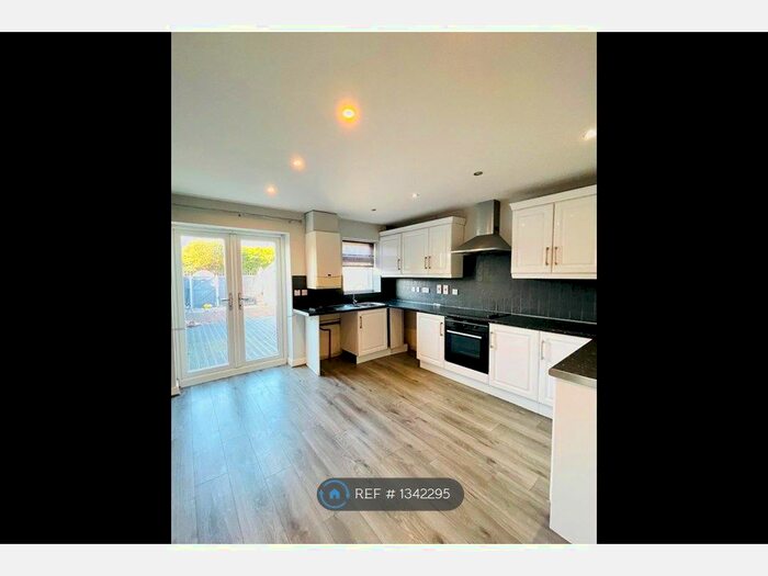 4 Bedroom Terraced House To Rent In Rowms Lane, Swinton, Mexborough, S64