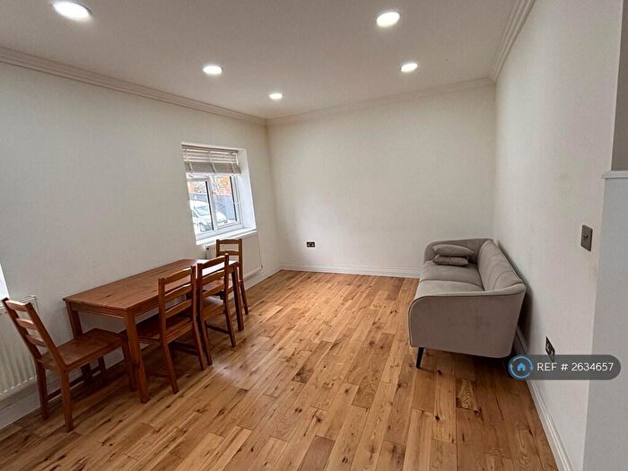 3 Bedroom Maisonette To Rent In Ilford, Ilford, IG1