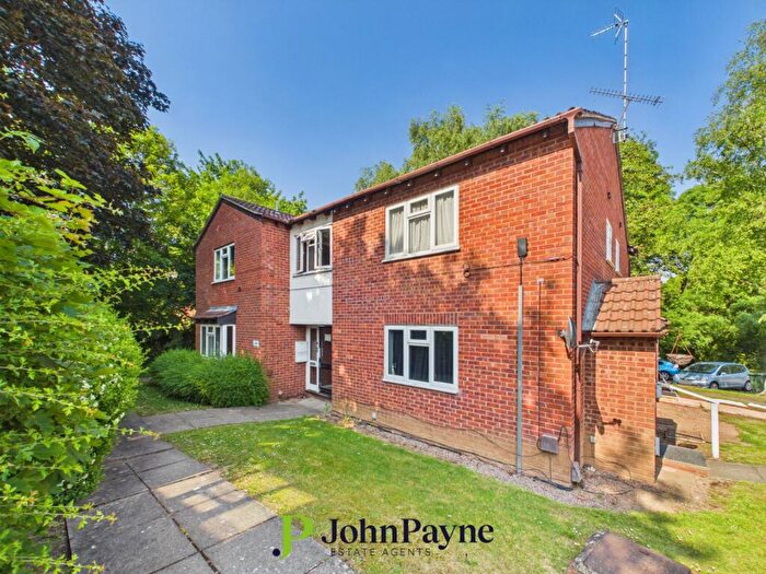 1 Bedroom Apartment For Sale In Black Prince Avenue, Cheylesmore, Coventry, CV3