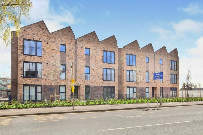 2 Bedroom Flat To Rent In Talbot Road, Stretford, Greater Manchester, M32