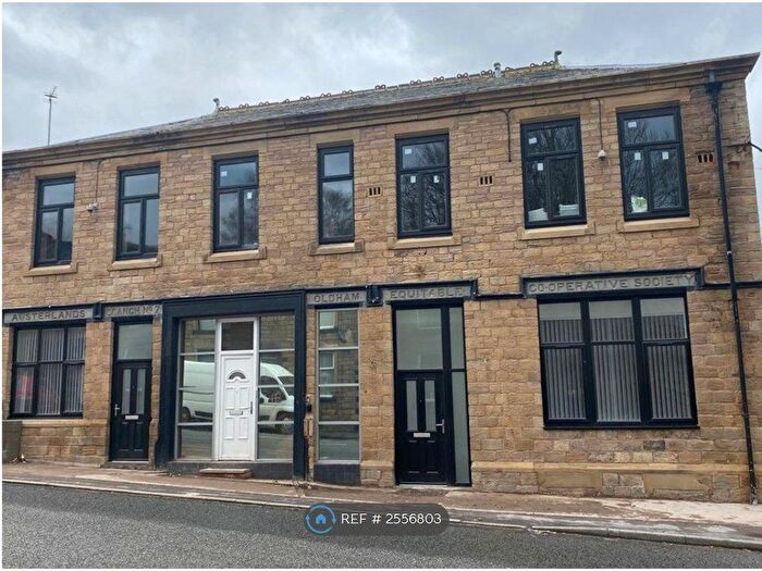 2 Bedroom Flat To Rent In Huddersfield Road, Austerlands, Oldham, OL4