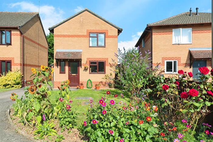 3 Bedroom Detached House For Sale In Longworth Close, Banbury, OX16