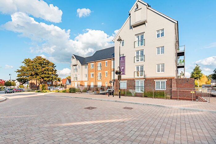 2 Bedroom Flat For Sale In The Mill, The Boulevard, Horsham, RH12