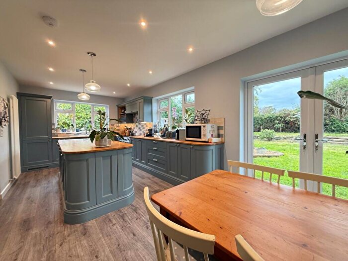 4 Bedroom Detached House For Sale In Fir Avenue, Bourne, PE10