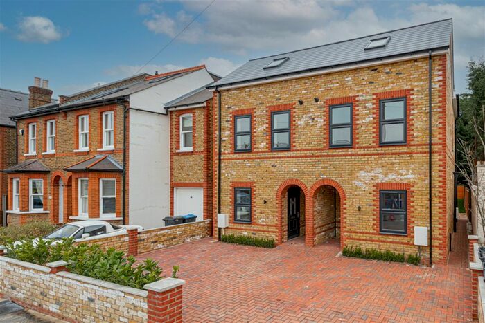 3 Bedroom Semi-Detached House To Rent In Douglas Road, Surbiton, KT6