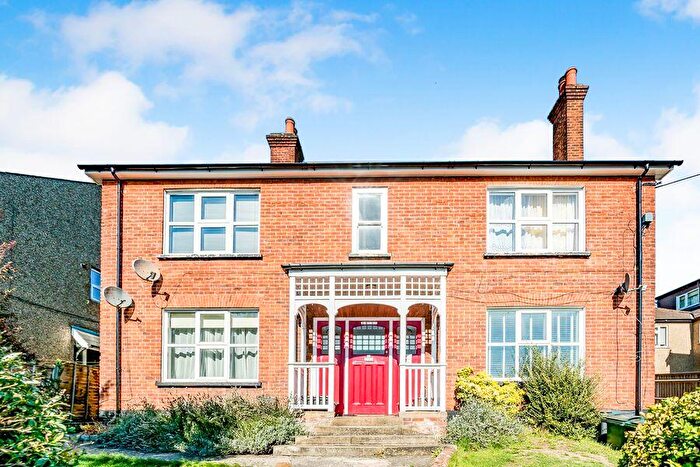 1 Bedroom Flat To Rent In West Wycombe Road, High Wycombe, HP12