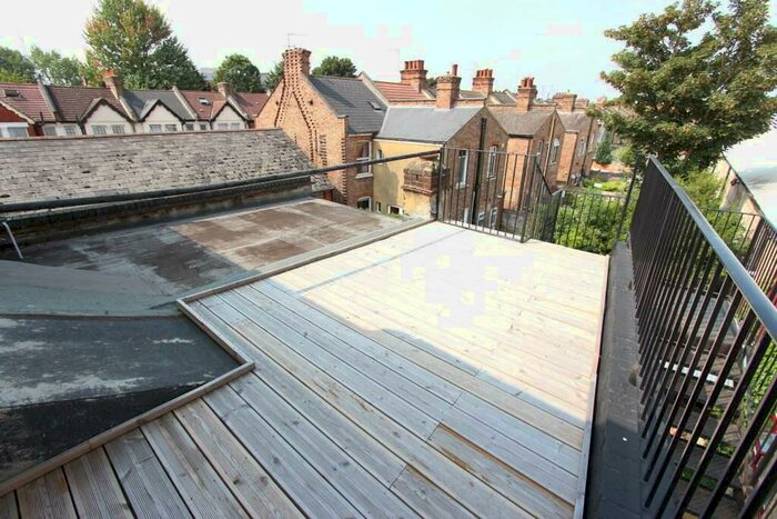 Studio To Rent In Byron Road, Harrow, HA3