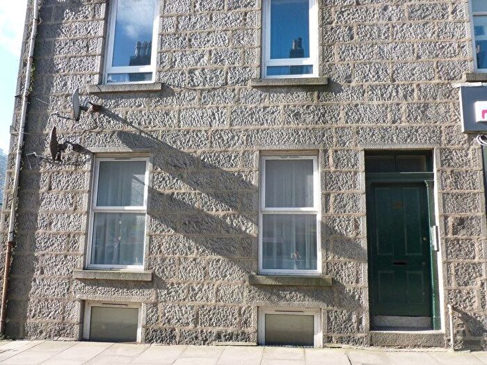 2 Bedroom Flat To Rent In King Street, City Centre, Aberdeen, AB24