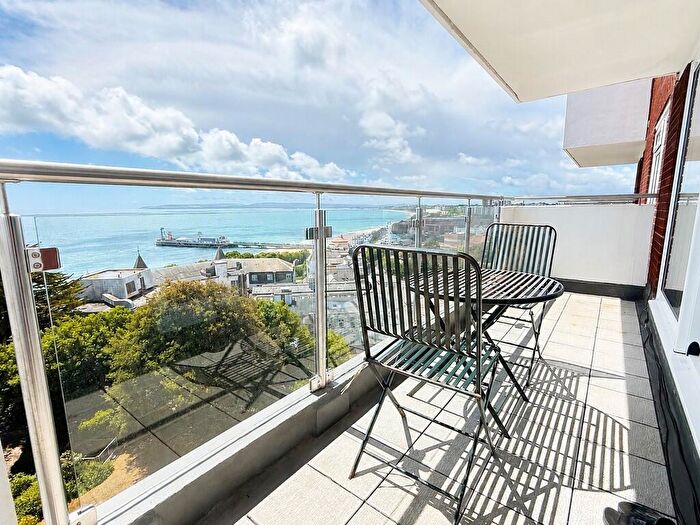 2 Bedroom Apartment For Sale In Russell Cotes Road, Bournemouth, BH1