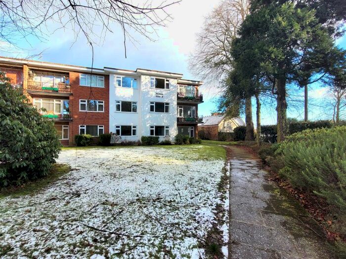 2 Bedroom Flat To Rent In Belwell Lane, Four Oaks, Sutton Coldfield, B74