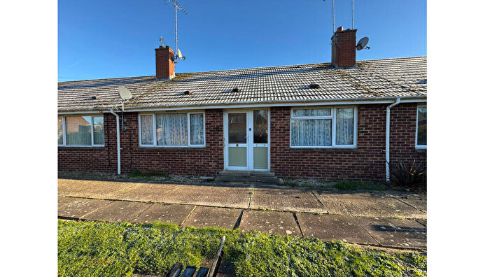 2 Bedroom Bungalow For Sale In Pye Street, Faringdon, Oxfordshire, SN7