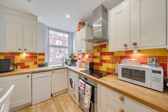 2 Bedroom Flat To Rent In Page Street, Westminster, London, SW1P