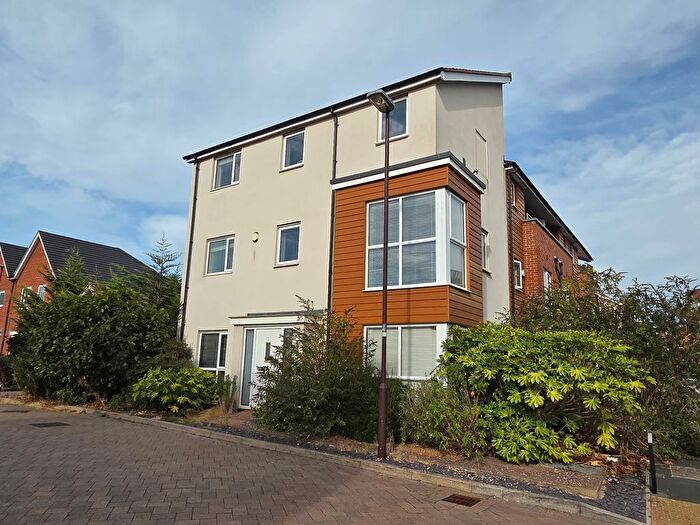 4 Bedroom Semi-Detached House For Sale In Knights Crescent, Bletchley, Milton Keynes, MK2