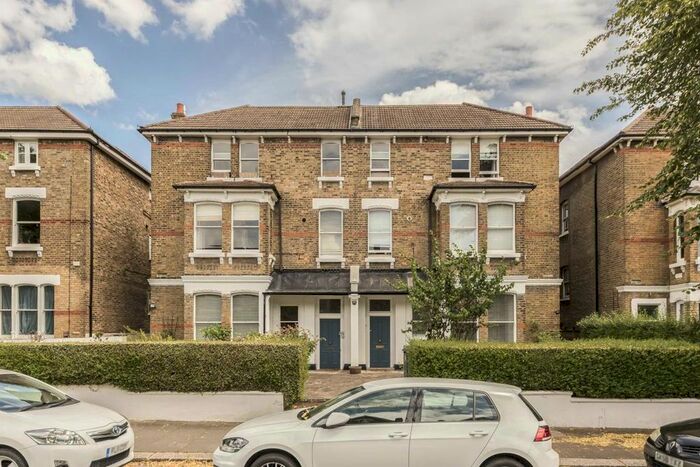 2 Bedroom Flat To Rent In Cumberland Park, London, W3