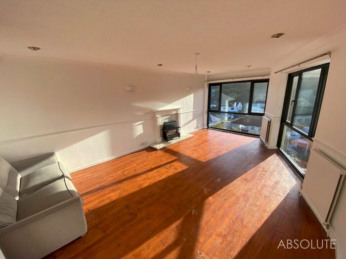 4 Bedroom Terraced House To Rent In Penpethy Close, Brixham, TQ5