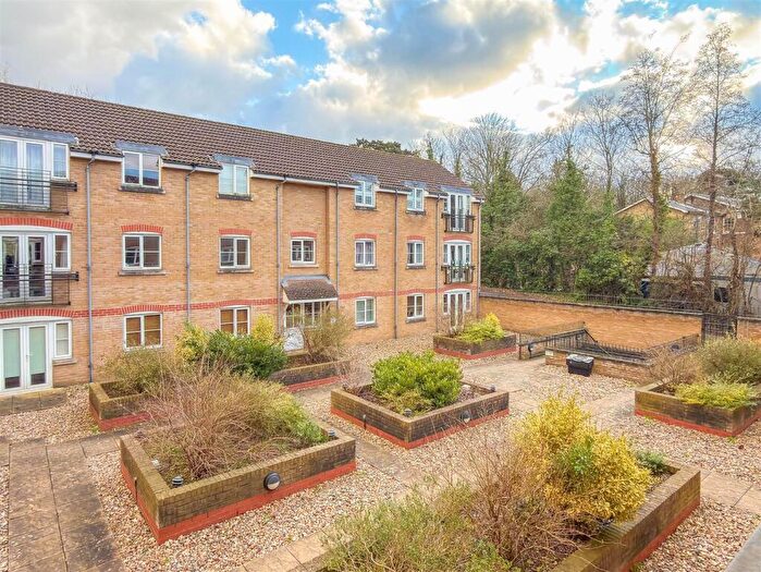 2 Bedroom Apartment For Sale In Pimlico Court, Pegs Lane, Hertford, SG13